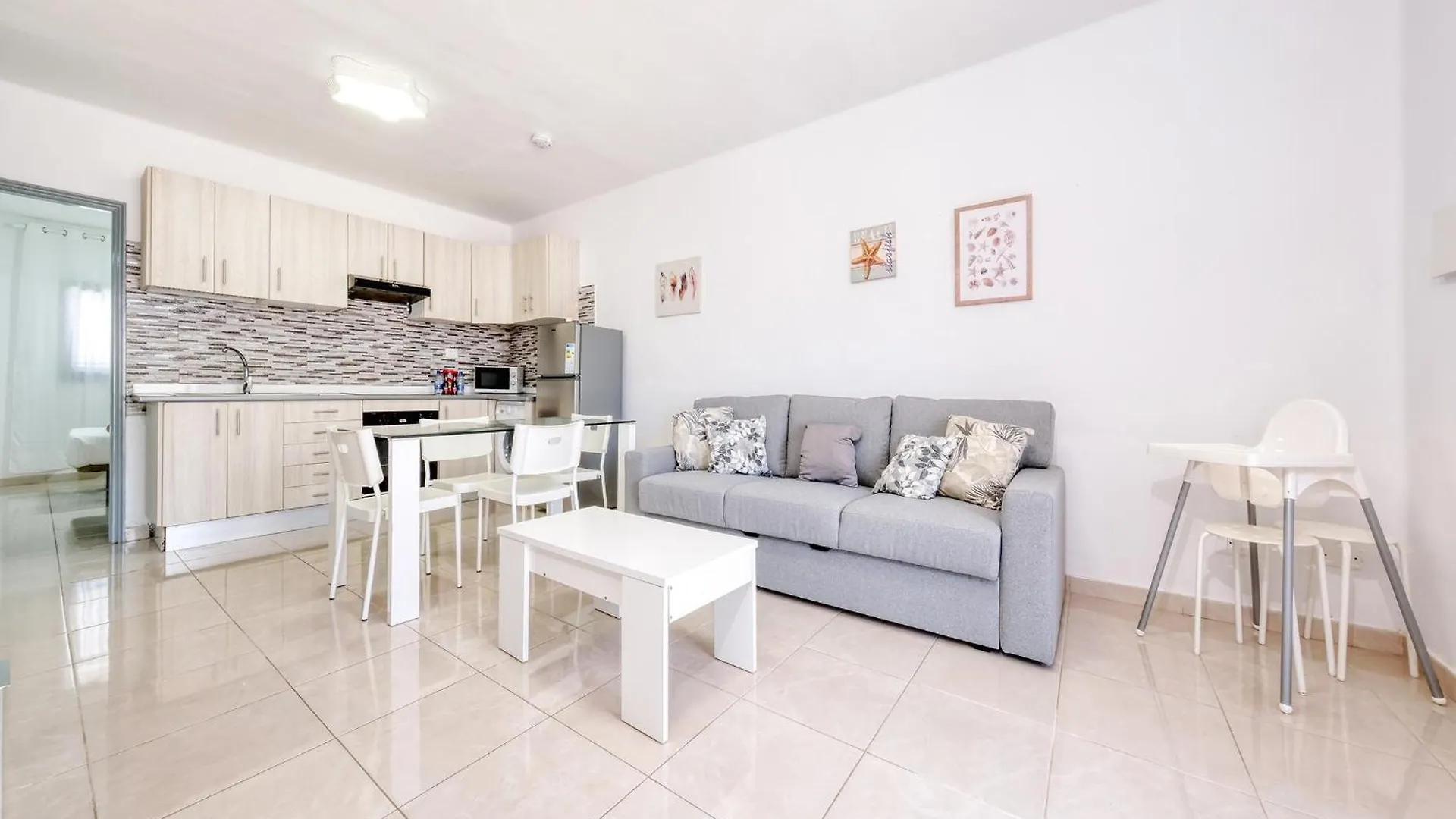 Happy Beach Home Puerto del Carmen  Holiday home Puerto del Carmen (Lanzarote)